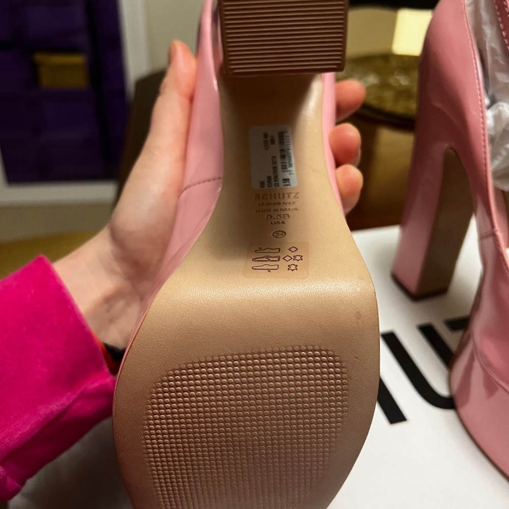 Brand new shoes. Schutz, shiny Renee Platform Pumps - Picture 6 of 9